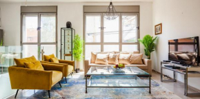 Superior and Spacious Duplex in the Kerem